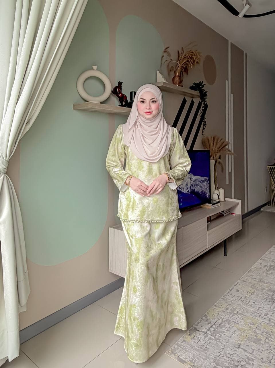 Baju Kurung Mini Crumple & Stone Muslimah | Crushed Satin Pastel Elegan Saiz S–3XL